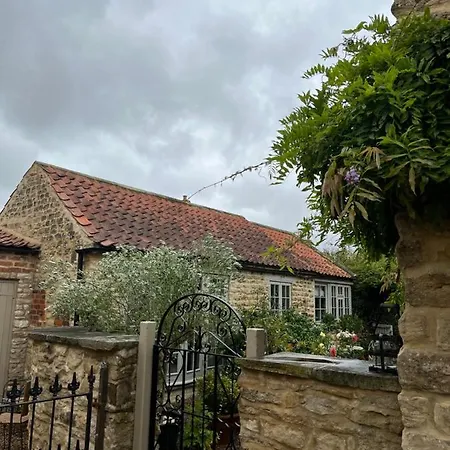 Annex Fishers Yard