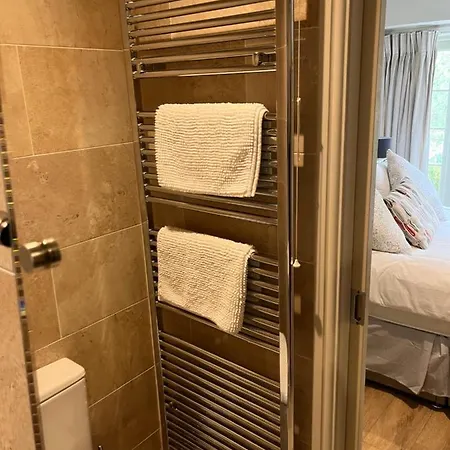 Annex Fishers Yard * 约克